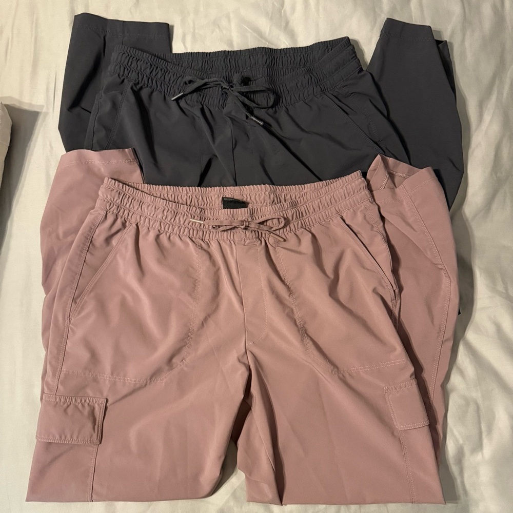 The North Face- Never Stop Wearing Cargo Pants- Charcoal & Pink- L